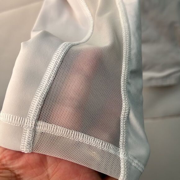 Lululemon Train Times White 7/8 length leggings with mesh accent. GUC size 6 - Picture 7 of 13